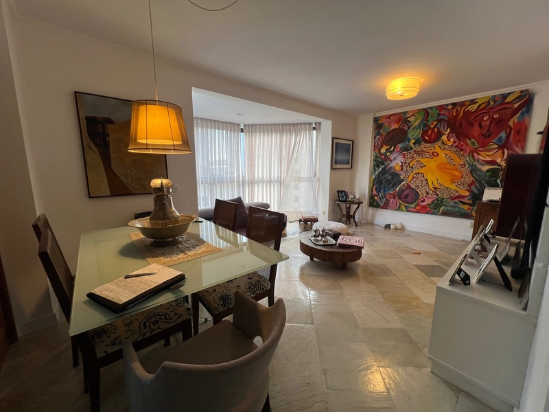 Apartamento no Centro com 3 dormitórios, sendo 1 suíte com 2 vagas: 1ª foto da galeria de imagens do imóvel