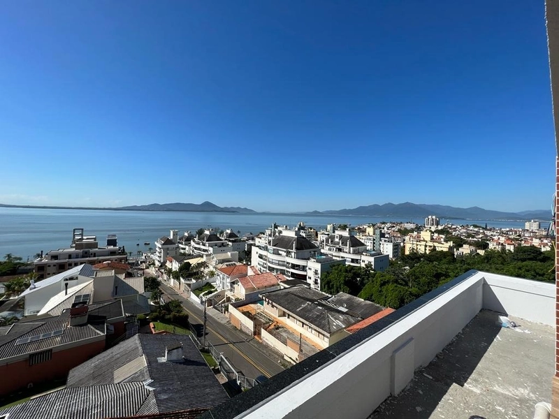 Apartamento em Coqueiros novo com 2 dormitórios 1 suíte e 1 vg - 7 m²: 1ª foto da galeria de imagens do imóvel
