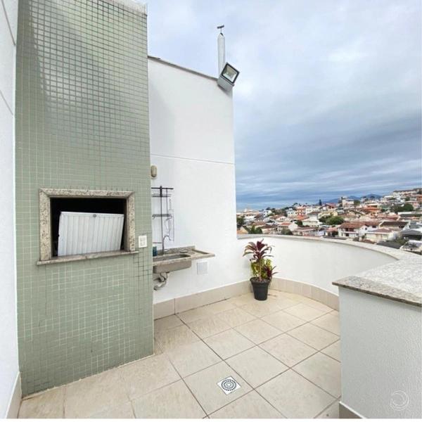 Cobertura à venda em Coqueiros com 3 suítes e 2 vagas de garagem: 3ª foto da galeria de imagens do imóvel