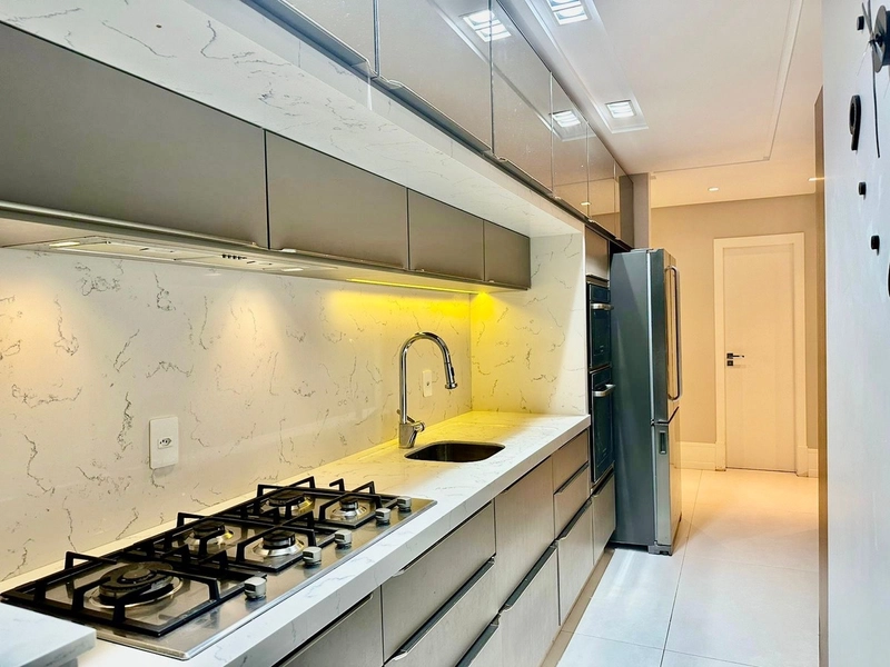 Apartamento a venda no Balneários do Estreito com 3 suítes e 3 vagas: 12ª foto da galeria de imagens do imóvel