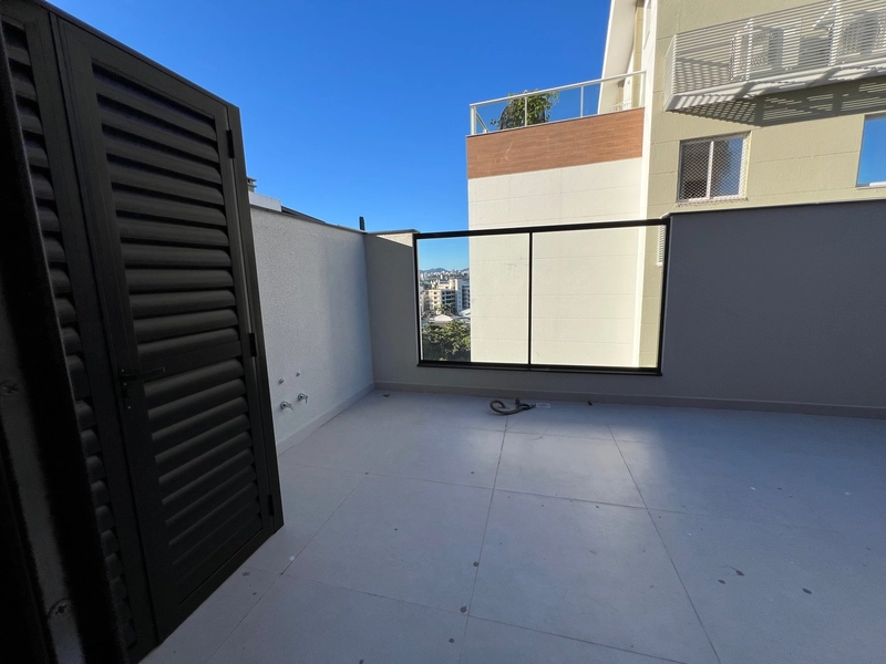 Apartamento Coqueiros com terraço com 2 suítes e 1 vaga de garagem: 13ª foto da galeria de imagens do imóvel