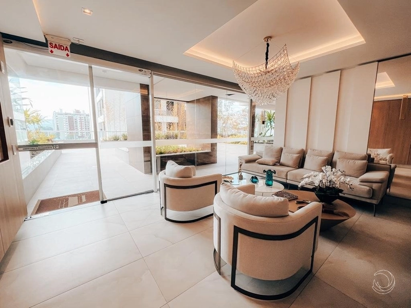 Apartamento na Agronômica com 3 dormitórios 3 suítes com 2 vagas: 4ª foto da galeria de imagens do imóvel