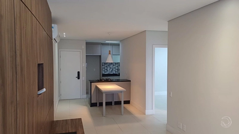 Apartamento no Centro com 2 dormitórios 1 suíte e 1 vg -semi mobiliado: 3ª foto da galeria de imagens do imóvel