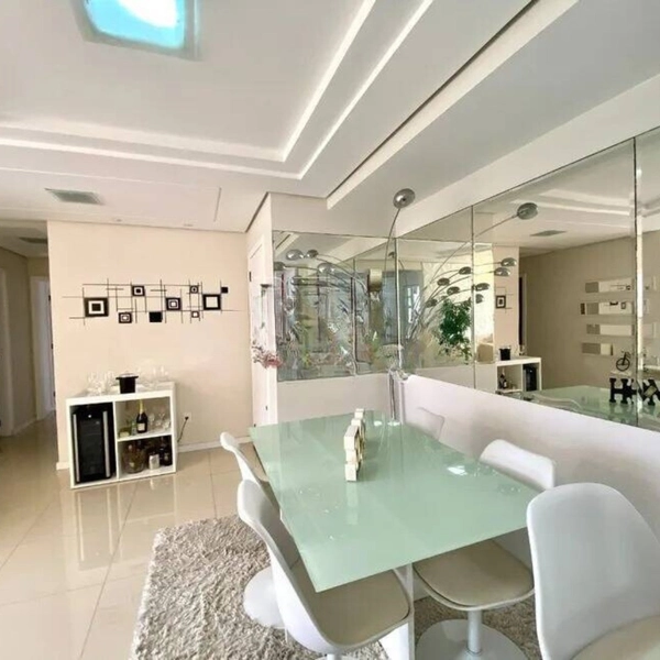 Apartamento no Bom Abrigo com 2 dormitórios, sendo 1 suíte e 1 vaga: 4ª foto da galeria de imagens do imóvel