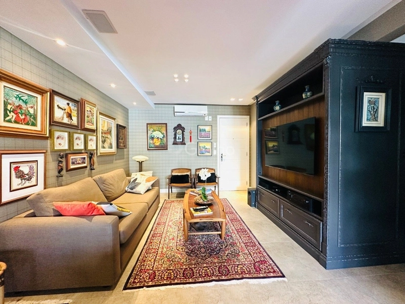 Apartamento no centro com 2 dormitórios 1 suíte e 2 vagas: 1ª foto da galeria de imagens do imóvel
