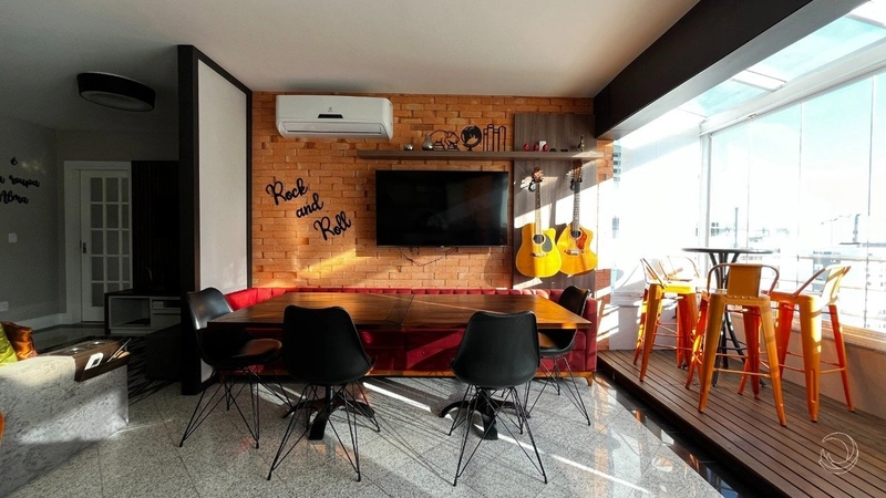 Apartamento no Centro com 4 dormitórios, sendo 1 suíte e 4 vagas 147m²: 3ª foto da galeria de imagens do imóvel