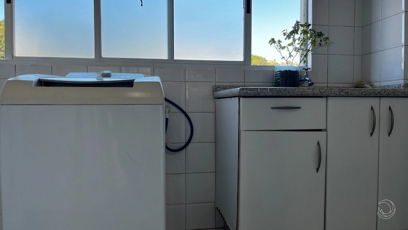 Apartamento no Centro com 4 dormitórios, sendo 1 suíte e 4 vagas 147m²: 5ª foto da galeria de imagens do imóvel