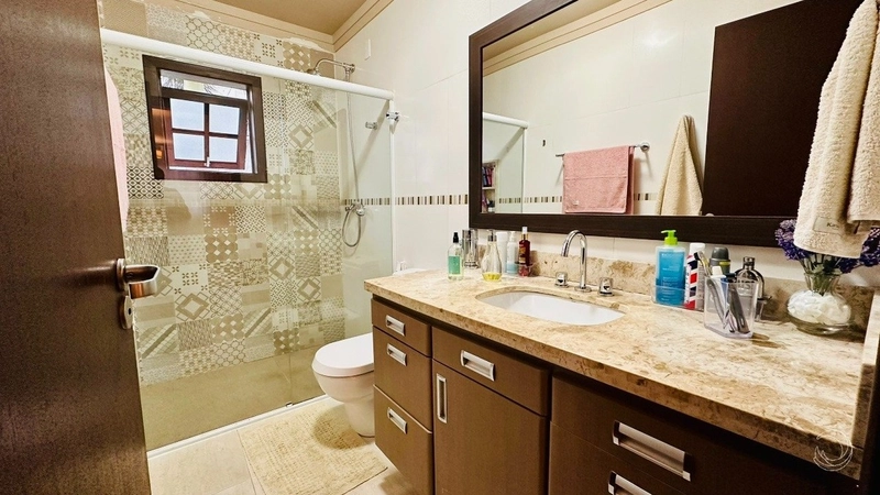 Casa no Córrego Grande com 4 dormitórios sendo 1 suíte - 220 m²: 36ª foto da galeria de imagens do imóvel
