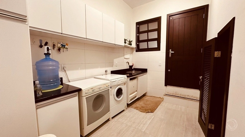 Casa no Córrego Grande com 4 dormitórios sendo 1 suíte - 220 m²: 27ª foto da galeria de imagens do imóvel