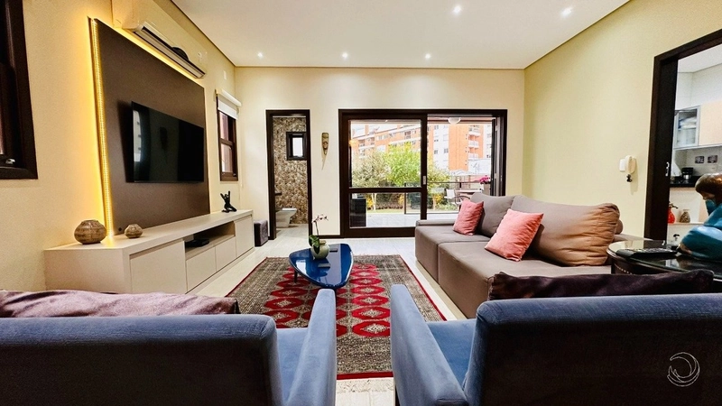 Casa no Córrego Grande com 4 dormitórios sendo 1 suíte - 220 m²: 1ª foto da galeria de imagens do imóvel