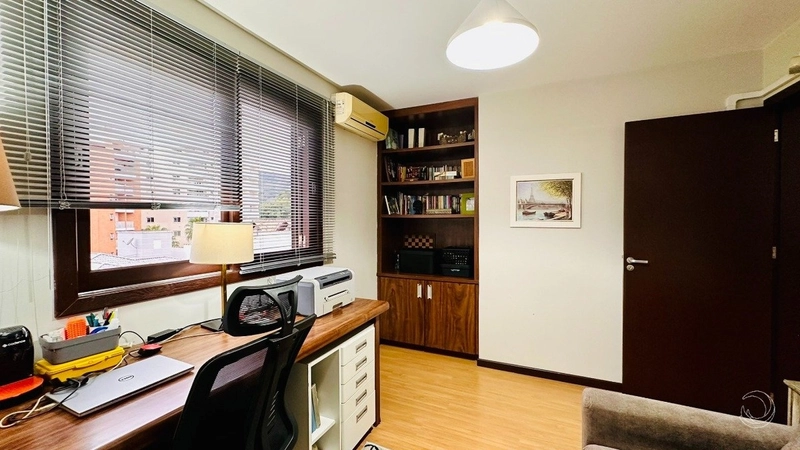 Casa no Córrego Grande com 4 dormitórios sendo 1 suíte - 220 m²: 30ª foto da galeria de imagens do imóvel