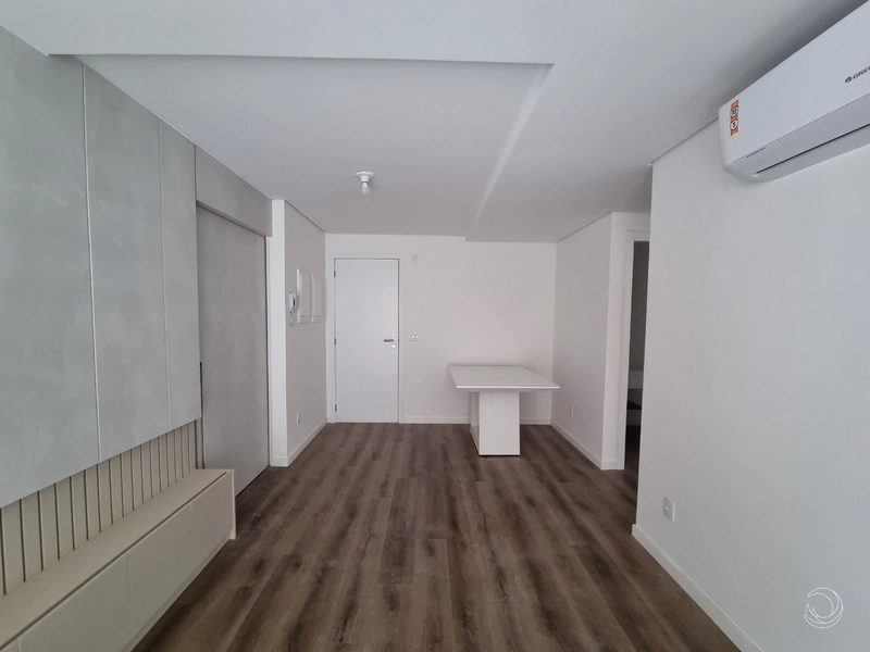 Apartamento no Centro com 1 dormitório e 1 vaga: 1ª foto da galeria de imagens do imóvel