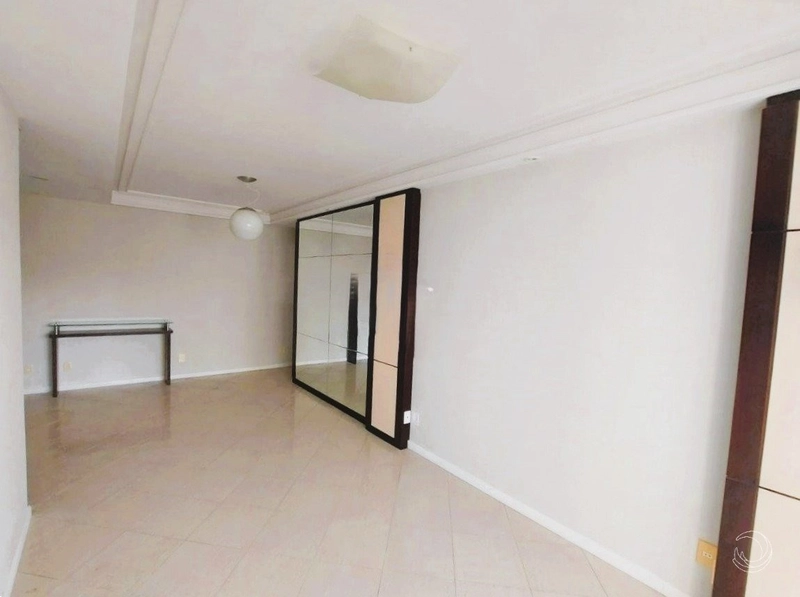 Apartamento na Agronômica com 3 dormitórios 2 suítes e 1 vaga: 2ª foto da galeria de imagens do imóvel