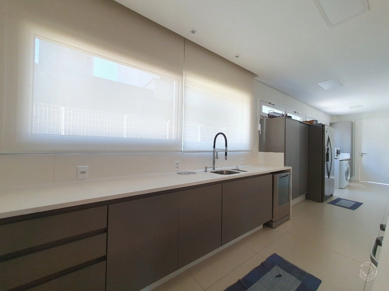 Casa residencial em condomínio fechado com 4 dorm. sendo 4 suítes: 8ª foto da galeria de imagens do imóvel