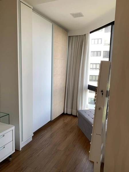 Apartamento na Beira Mar com 4 dormitórios 2 suítes e 2 vagas -236 m²: 10ª foto da galeria de imagens do imóvel