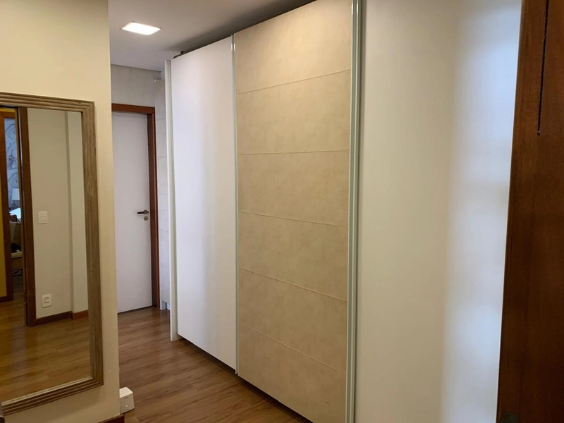 Apartamento na Beira Mar com 4 dormitórios 2 suítes e 2 vagas -236 m²: 11ª foto da galeria de imagens do imóvel