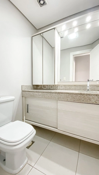 Apartamento em Coqueiros com 2 dormitórios 2 suítes 2 vagas: 15ª foto da galeria de imagens do imóvel