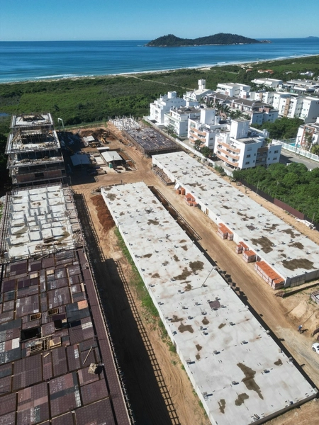 Cobertura no Campeche com 3 dormitórios, sendo 1 suítes, 2 vagas: 23ª foto da galeria de imagens do imóvel