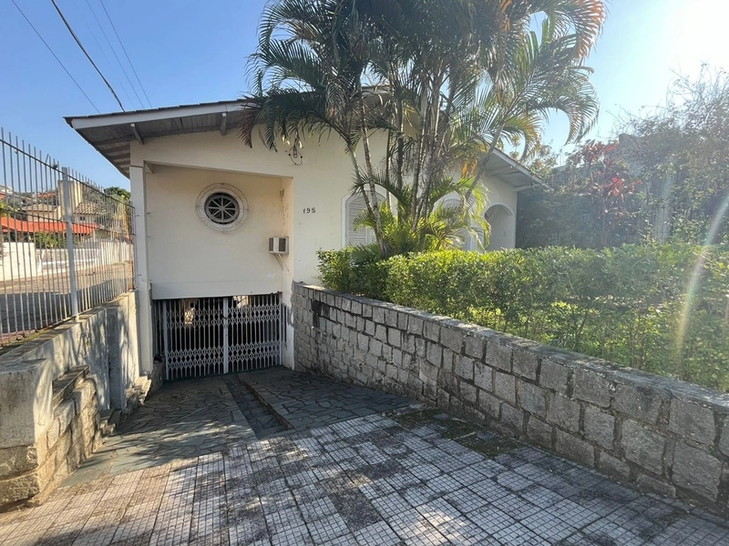 Casa no Bom Abrigo a venda com 3 dormitórios 1 suítes e 2 vagas 300m²: 16ª foto da galeria de imagens do imóvel