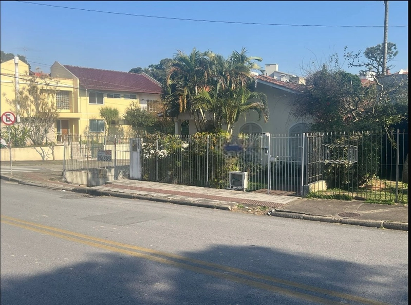 Casa no Bom Abrigo a venda com 3 dormitórios 1 suítes e 2 vagas 300m²: 9ª foto da galeria de imagens do imóvel