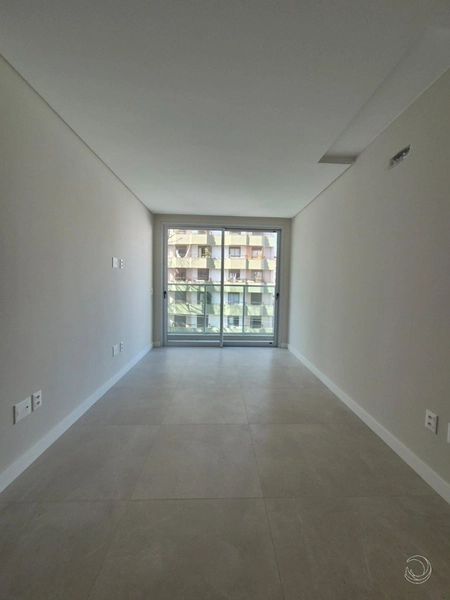 Apartamento no Centro a venda com 2 suítes e 1 vaga - 75m²: 2ª foto da galeria de imagens do imóvel