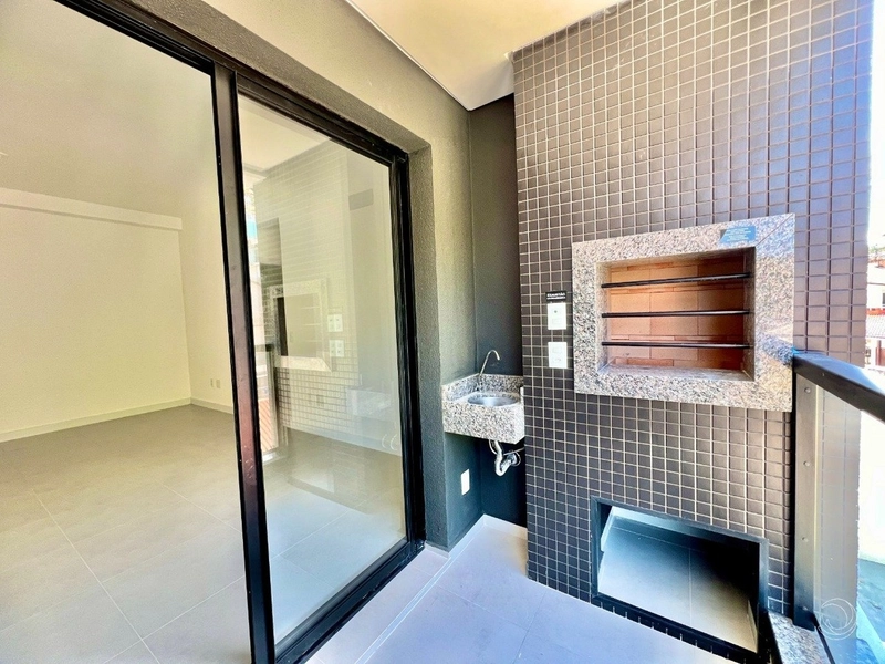 Apartamento no Centro com com 2 dormitórios 1 suíte e 1 vaga: 2ª foto da galeria de imagens do imóvel