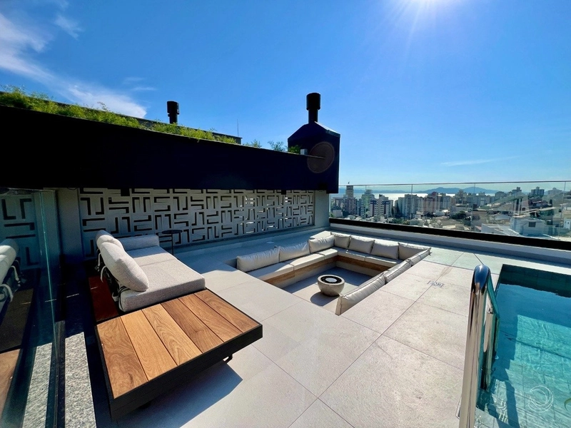 Apartamento no Centro com com 3 dormitórios 3 suítes e 2 vagas: 1ª foto da galeria de imagens do imóvel