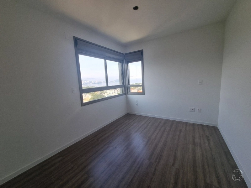 Apartamento em Cacupé Com 3 dormitórios, sendo 1 suíte e 2 vagas: 16ª foto da galeria de imagens do imóvel