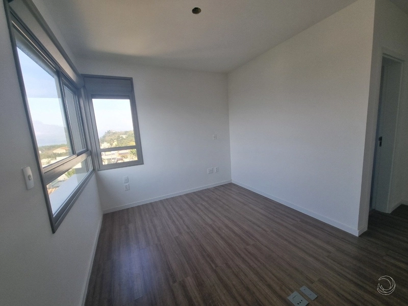 Apartamento em Cacupé Com 3 dormitórios, sendo 1 suíte e 2 vagas: 17ª foto da galeria de imagens do imóvel