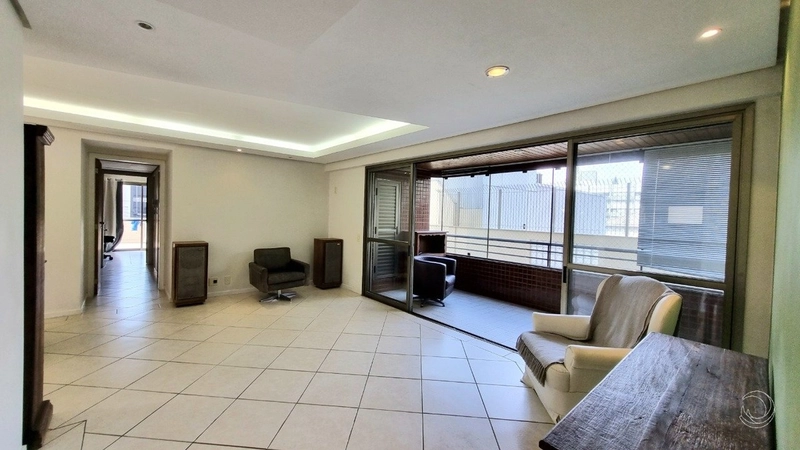 Apartamento no Centro com 3 dormitórios, sendo 1 suíte e 1 vaga: 1ª foto da galeria de imagens do imóvel