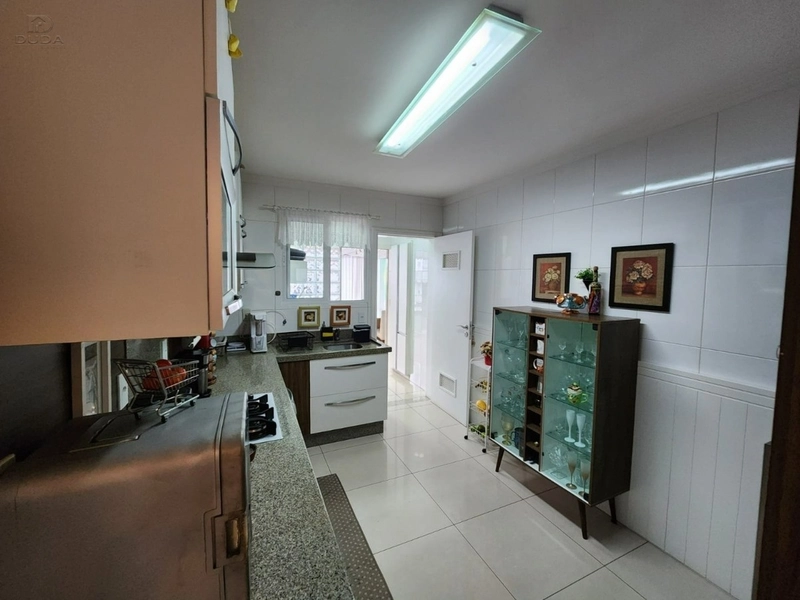 Apartamento no Kobrasol com 3 dormitórios sendo 1 suíte: 3ª foto da galeria de imagens do imóvel