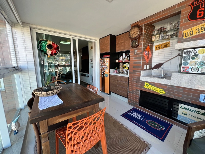 Apartamento na Beira Mar com 2 suítes e 2 vagas com 108m²: 11ª foto da galeria de imagens do imóvel