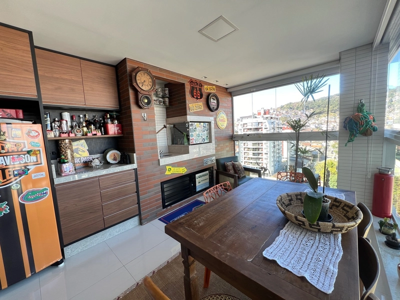 Apartamento na Beira Mar com 2 suítes e 2 vagas com 108m²: 6ª foto da galeria de imagens do imóvel
