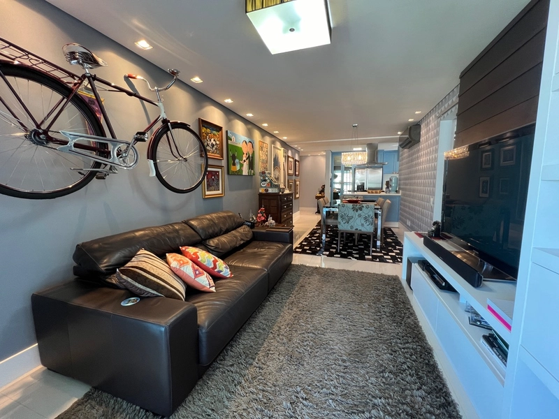 Apartamento na Beira Mar com 2 suítes e 2 vagas com 108m²: 4ª foto da galeria de imagens do imóvel