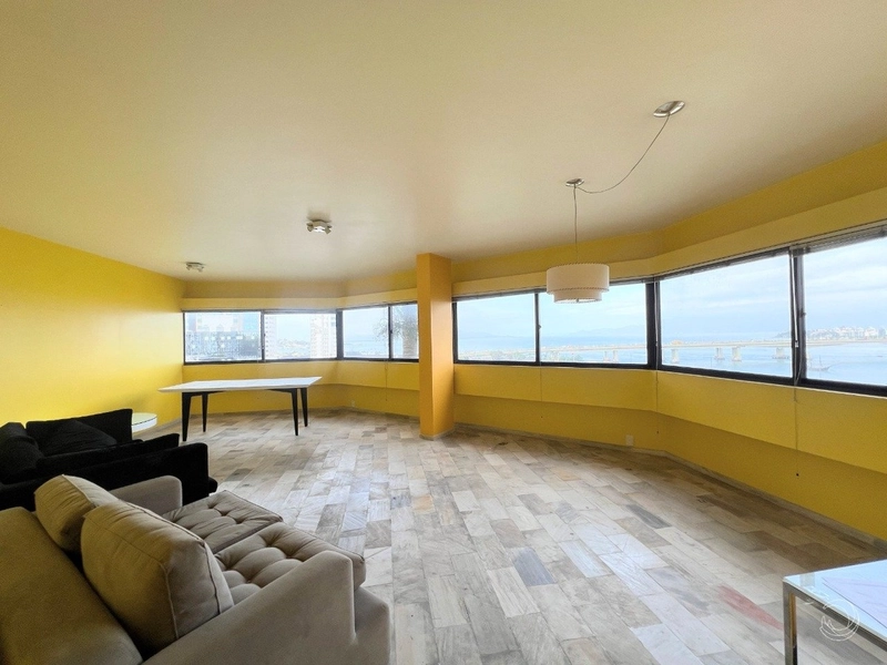 Apartamento no Centro a venda com 4 dormitórios 1 suíte e 2 vagas: 1ª foto da galeria de imagens do imóvel