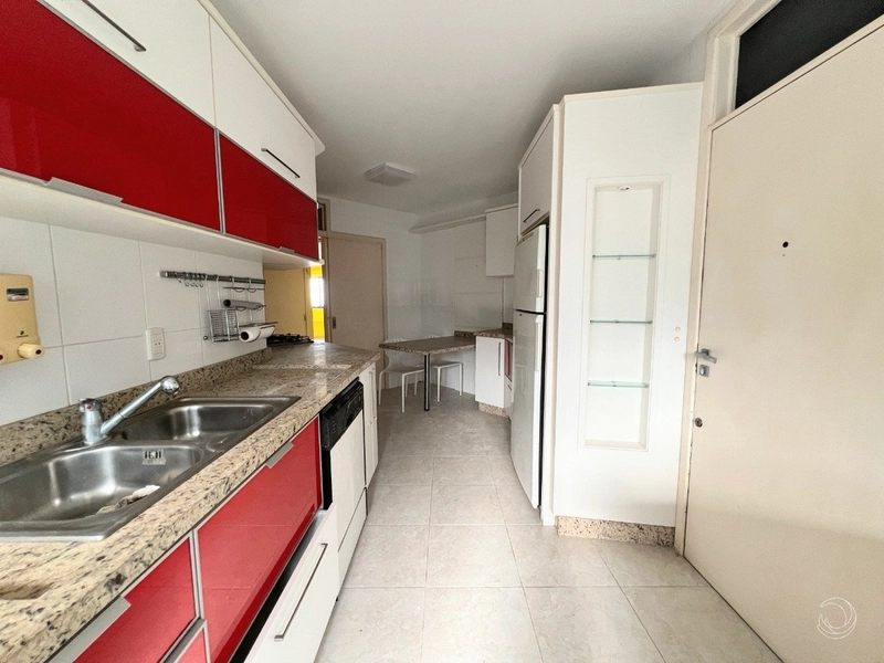 Apartamento no Centro a venda com 4 dormitórios 1 suíte e 2 vagas: 11ª foto da galeria de imagens do imóvel
