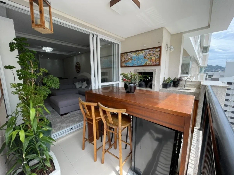 Apartamento no Itacorubi com 4 dormitórios 2 suítes 2 vagas: 5ª foto da galeria de imagens do imóvel