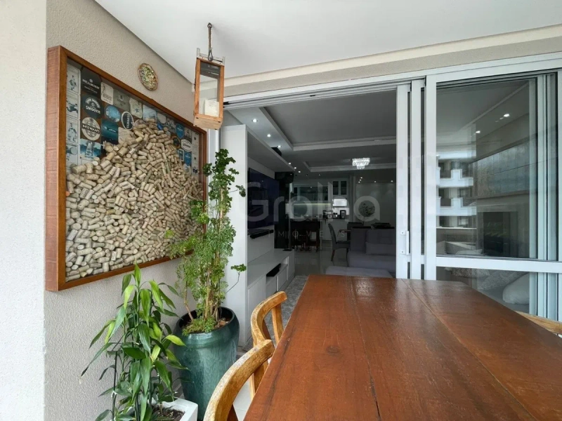 Apartamento no Itacorubi com 4 dormitórios 2 suítes 2 vagas: 7ª foto da galeria de imagens do imóvel