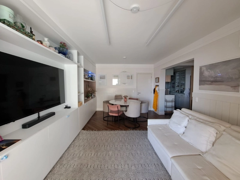 Apartamento no Balneário com 3 dormitórios, sendo 1 suíte e 1 vaga: 4ª foto da galeria de imagens do imóvel
