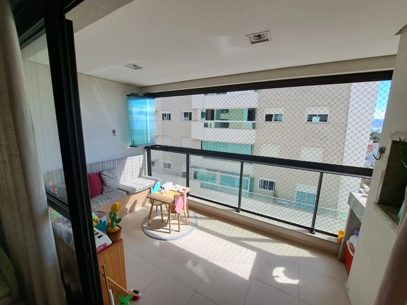 Apartamento no Balneário com 3 dormitórios, sendo 1 suíte e 1 vaga: 8ª foto da galeria de imagens do imóvel