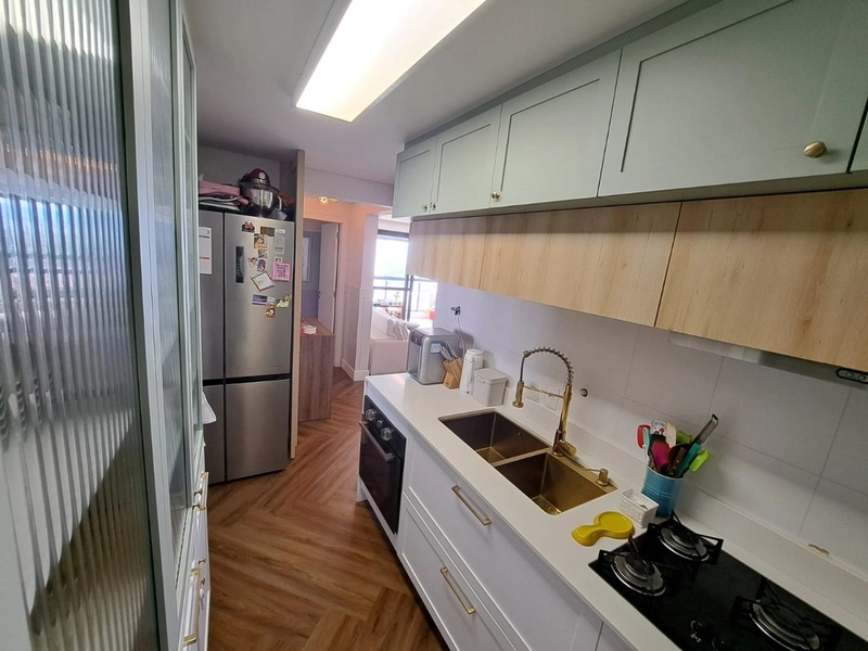 Apartamento no Balneário com 3 dormitórios, sendo 1 suíte e 1 vaga: 6ª foto da galeria de imagens do imóvel