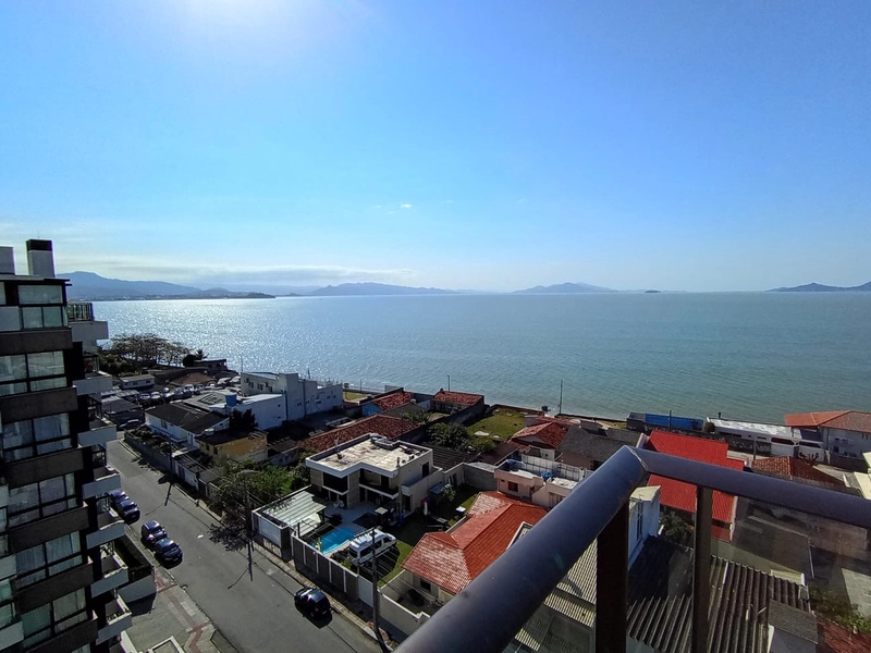 Apartamento no Balneário com 3 dormitórios, sendo 1 suíte e 2 vagas: 2ª foto da galeria de imagens do imóvel