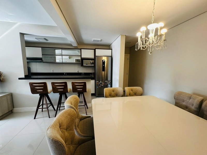 Apartamento no Campeche com 3 dormitórios, sendo 1 suíte, 1 vaga: 4ª foto da galeria de imagens do imóvel