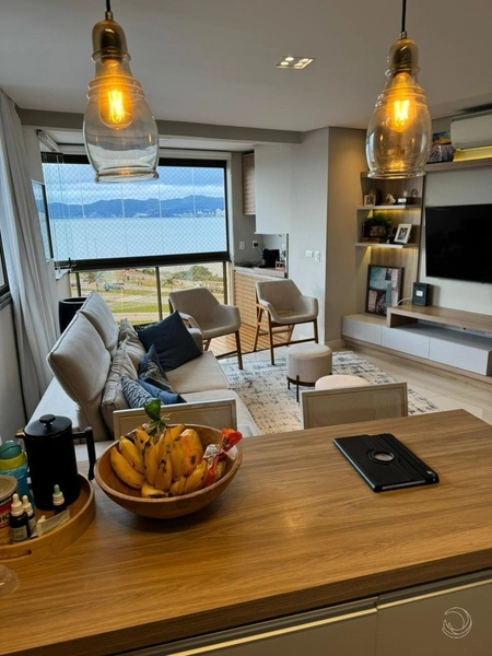 Apartamento a venda no Estreito com 3 dormitórios 1 suíte 2 demis: 1ª foto da galeria de imagens do imóvel