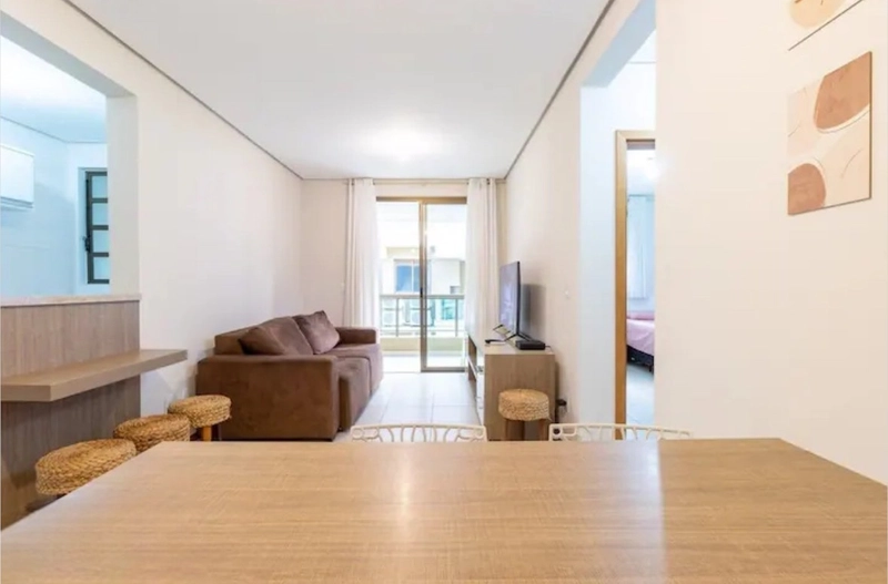 Apartamento no Campeche com 2 dormitórios, sendo 1 suíte e 2 vagas: 3ª foto da galeria de imagens do imóvel
