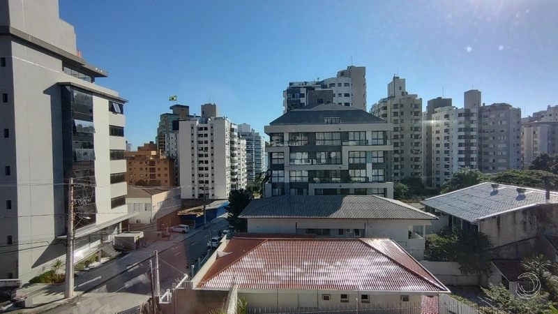 Casa residencial na Agronômica com 5 dormitórios 4 suítes e 4 vagas: 7ª foto da galeria de imagens do imóvel