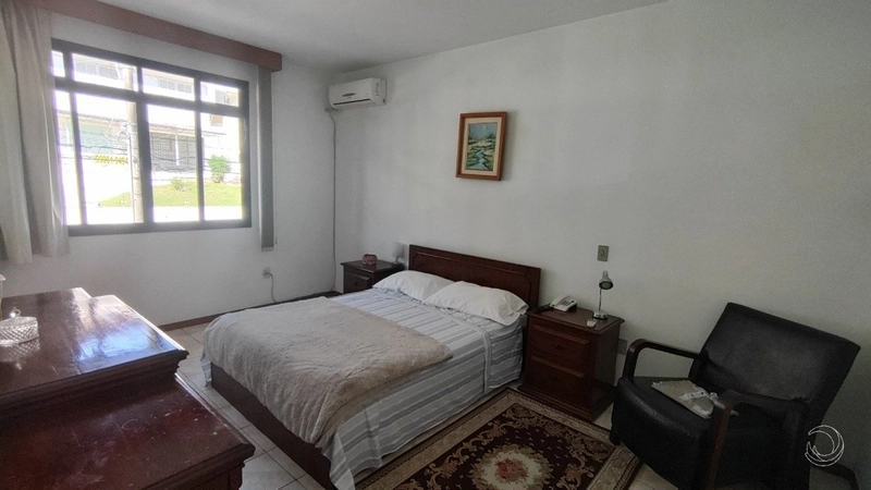Casa residencial na Agronômica com 5 dormitórios 4 suítes e 4 vagas: 18ª foto da galeria de imagens do imóvel