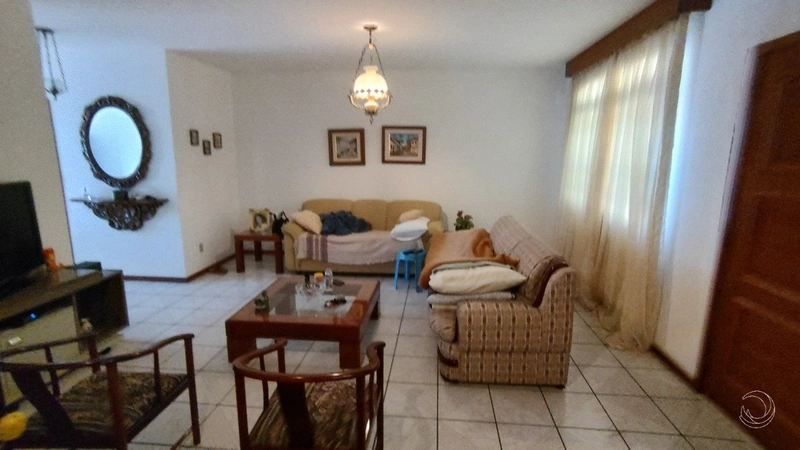 Casa residencial na Agronômica com 5 dormitórios 4 suítes e 4 vagas: 2ª foto da galeria de imagens do imóvel