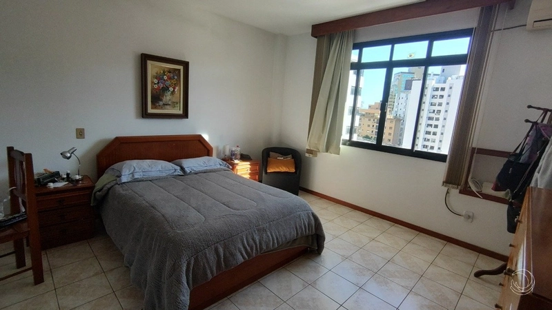 Casa residencial na Agronômica com 5 dormitórios 4 suítes e 4 vagas: 17ª foto da galeria de imagens do imóvel