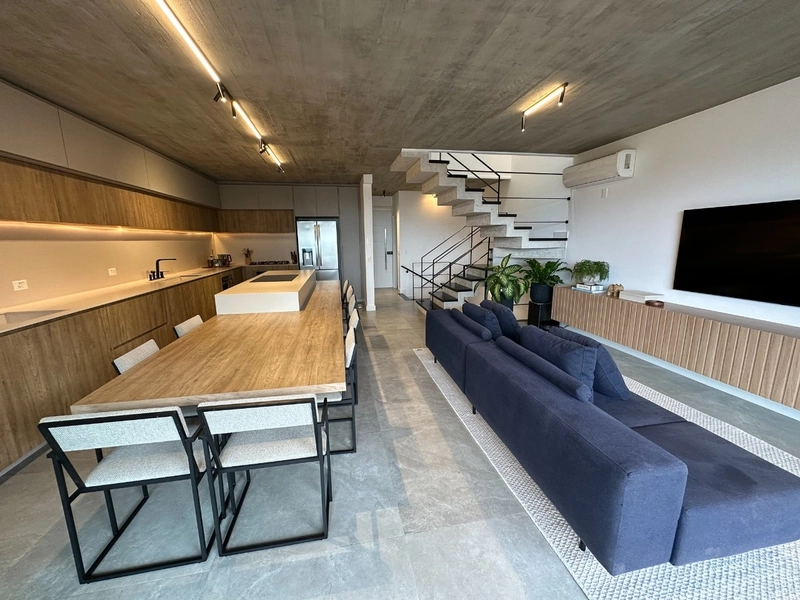 Casa no Canto da Lagoa com 3 quartos sendo 3 suítes e 2 vagas: 1ª foto da galeria de imagens do imóvel
